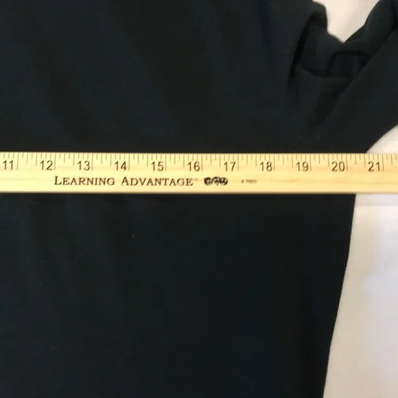 Harley Davidson women’s black studded turtleneck long sleeve size L cycle queen - Picture 10 of 12